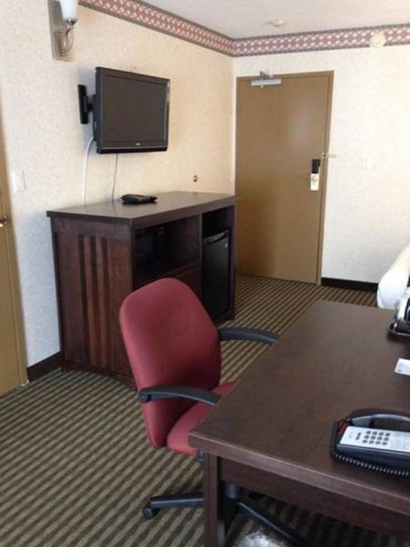 Ramada By Wyndham Abbotsford Otel Dış mekan fotoğraf