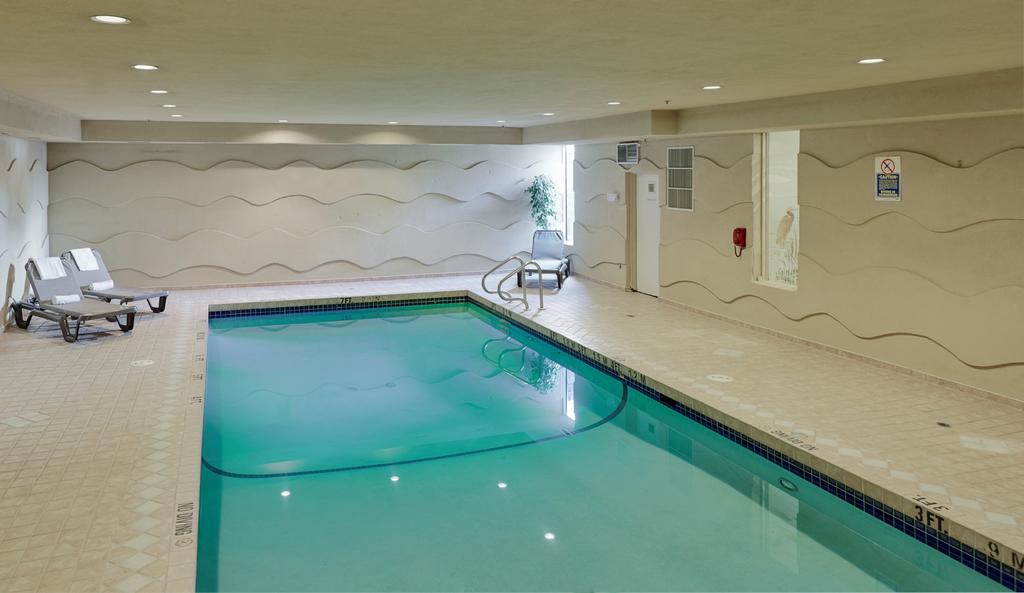 Ramada By Wyndham Abbotsford Otel Dış mekan fotoğraf