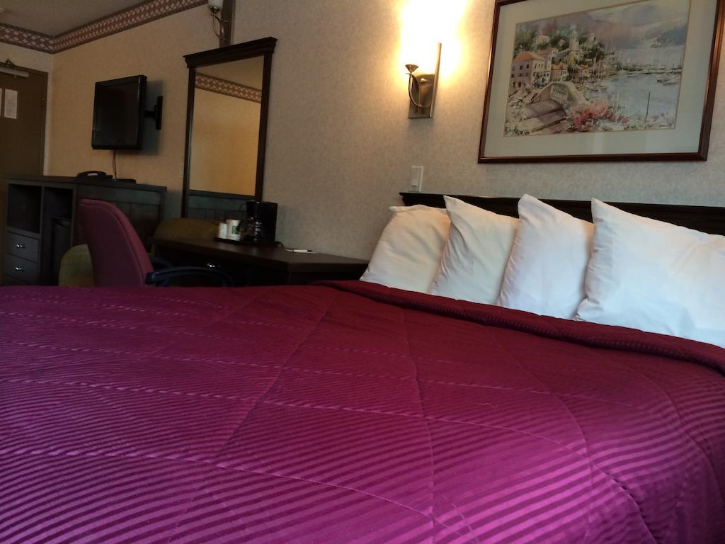 Ramada By Wyndham Abbotsford Otel Oda fotoğraf