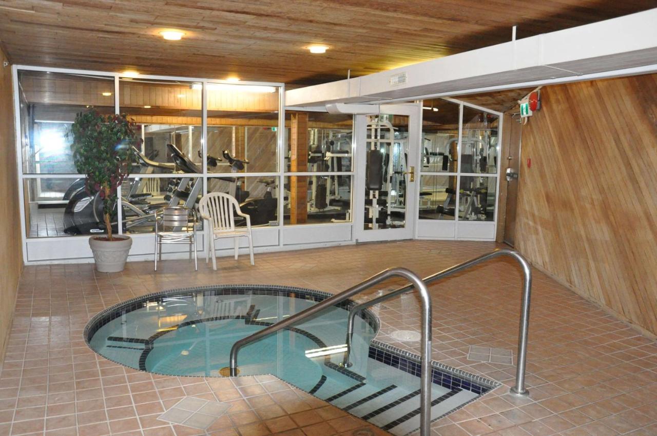 Ramada By Wyndham Abbotsford Otel Dış mekan fotoğraf