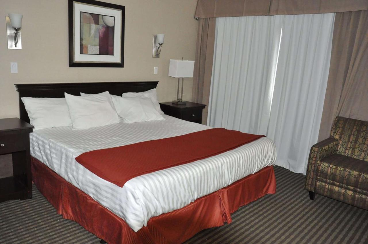 Ramada By Wyndham Abbotsford Otel Dış mekan fotoğraf